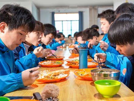 城固学生用餐