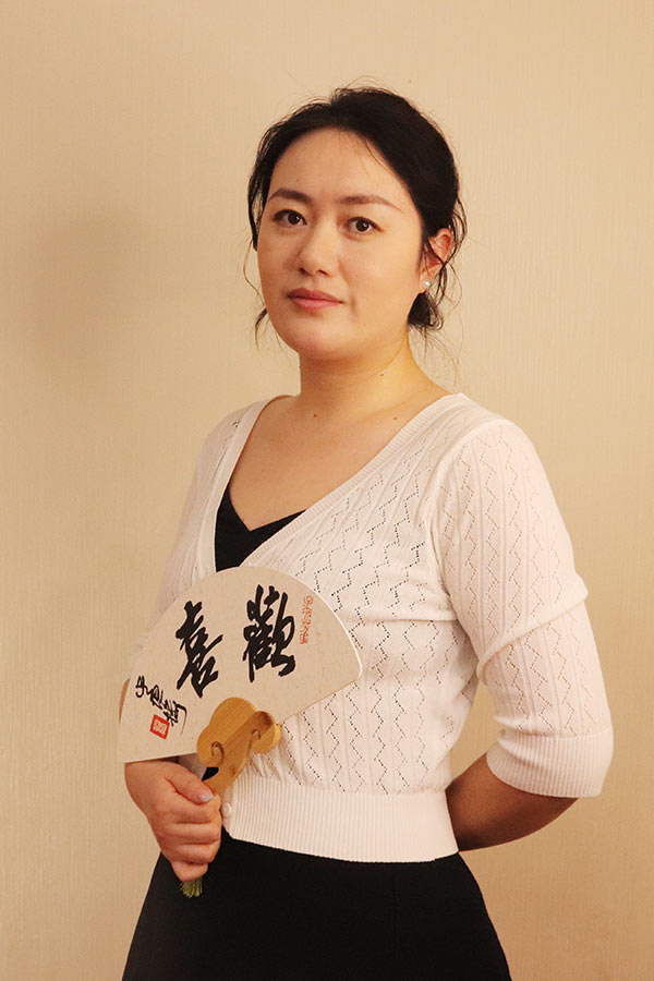 城固石亚利 研究生学历,毕业于陕西师范大学