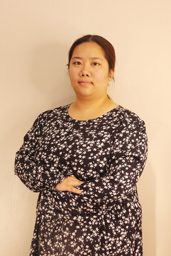 城固候洋  本科学历，优秀班主任