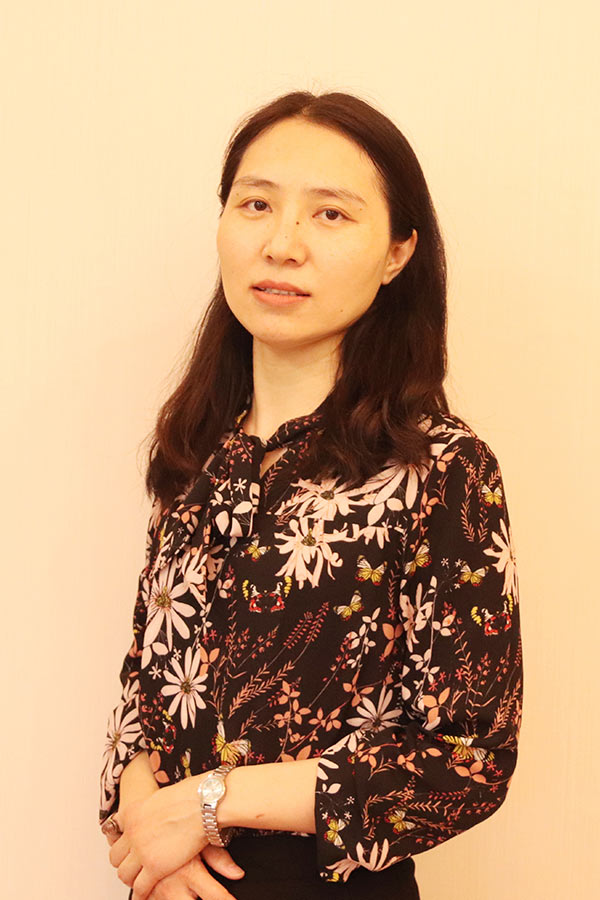 城固王晓娜 研究生学历,毕业于华南师范大学